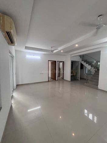 3 BHK Flat for Sale in Besant Nagar, Chennai